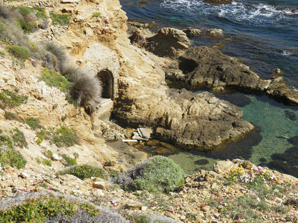 marmakopoio saint sostis mykonos barbalias